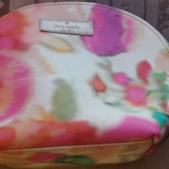 Kate Spade cosmetic bag - Picture 1 of 4